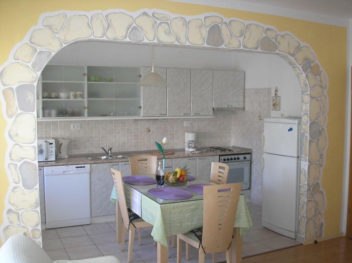 Apartment Sara Novi Vinodolski Dış mekan fotoğraf