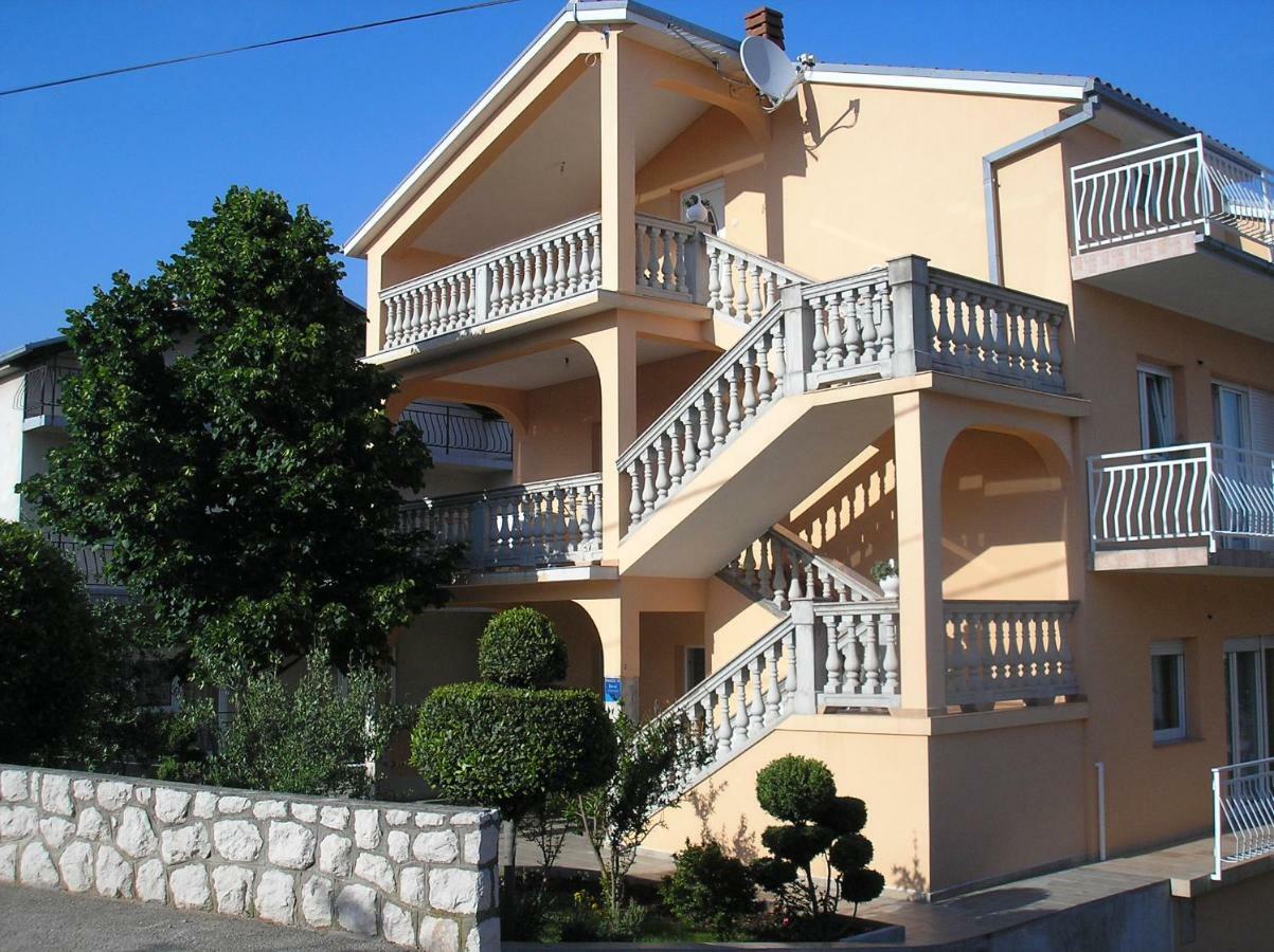 Apartment Sara Novi Vinodolski Dış mekan fotoğraf